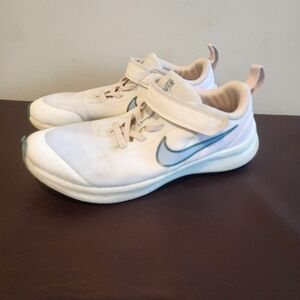 Nike Star Runner 3, in White/pink Mineral Teal- Girls Size 2Y
